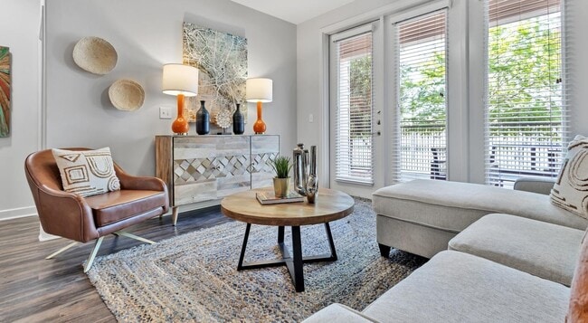 Photo - 2627 Live Oak St Unit 1376