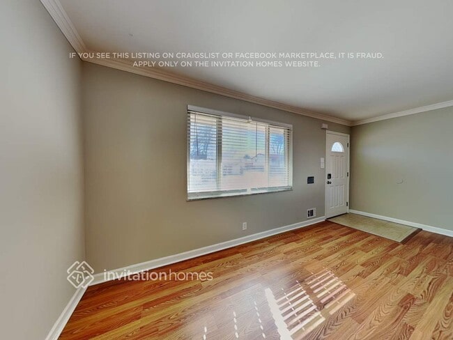 Photo - 1909 E 116th Ave