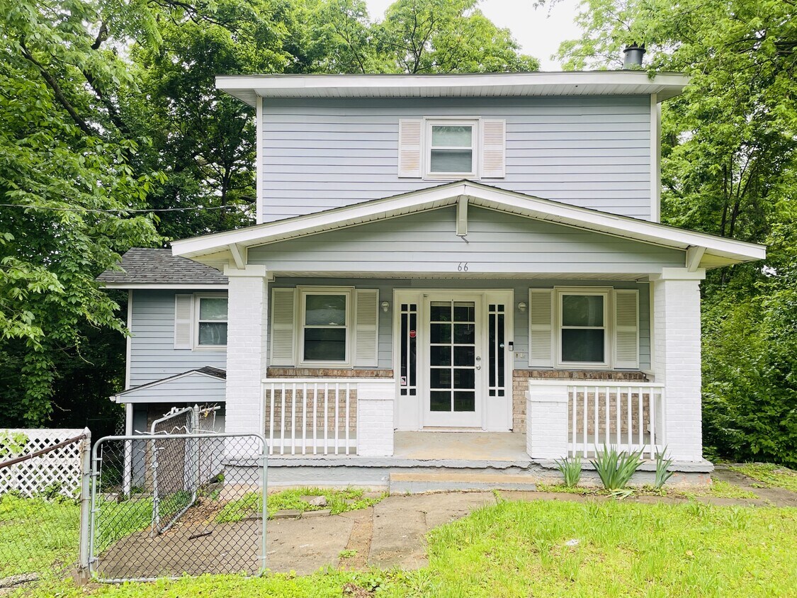Photo - 66 Granvue Dr (Belleville, IL)