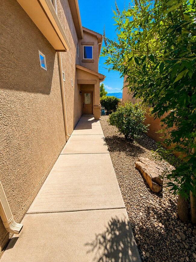 Photo - 8936 Mission Ridge Dr