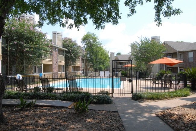 Piscina - Woods on the Fairway