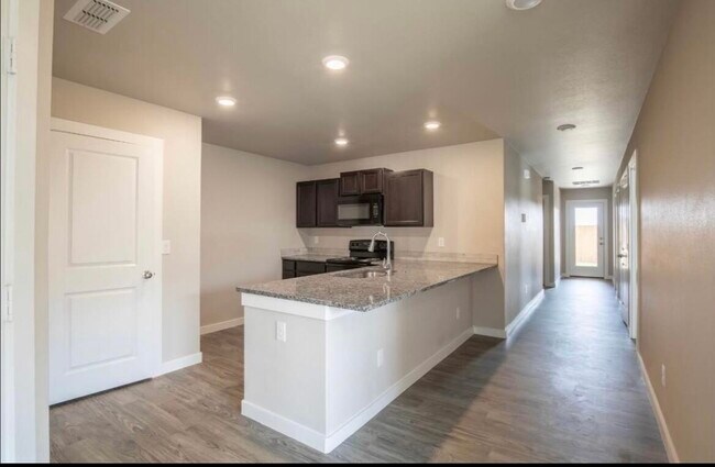 Photo - 14413 Avenue X