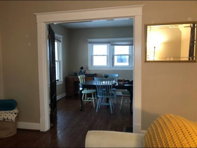 Photo - 1114 Charles St