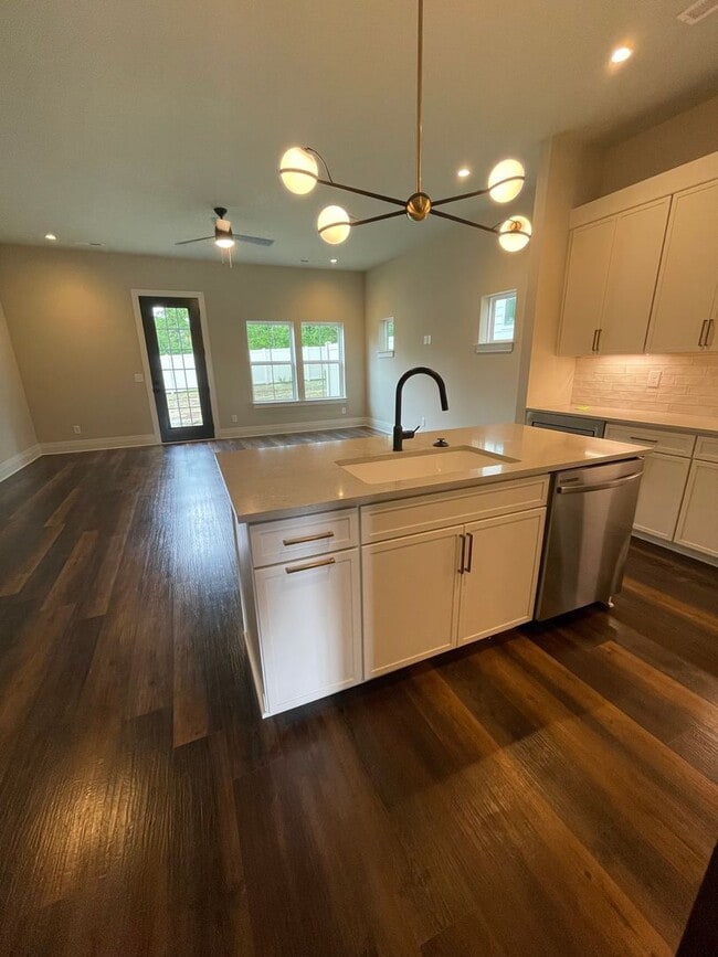 Photo - 1086 Noble Lp