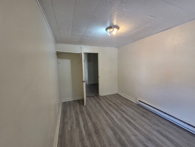 Photo - 245 N 4th St Unit 3