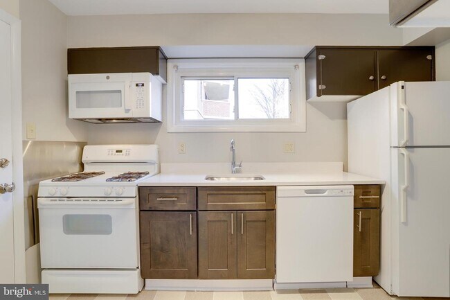 Photo - 1306 N Barton St