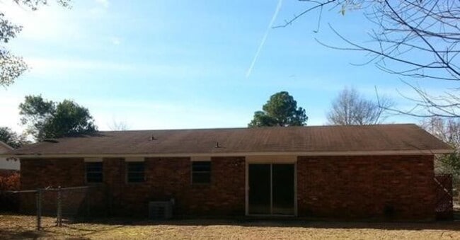 Photo - 110 Briarwood Dr