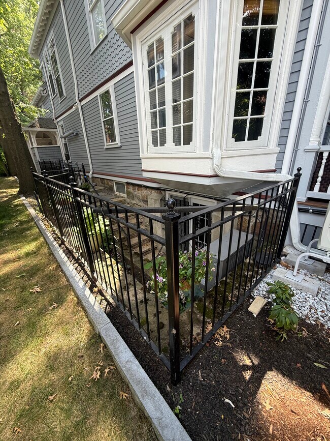 97 Sewall Ave Unit 5