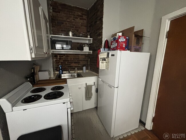 Photo - 40 Anderson St Unit 6