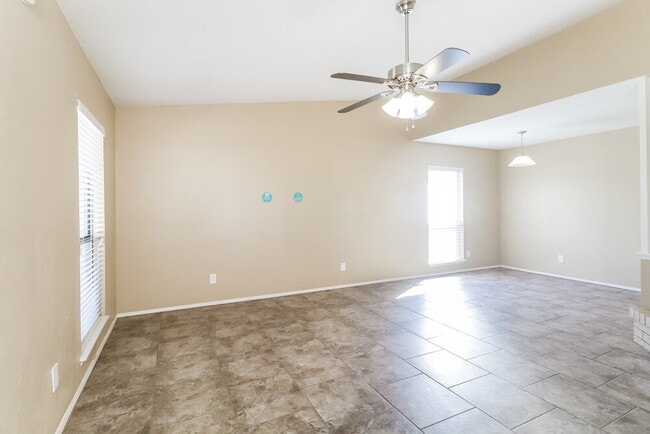 Photo - 7522 Christie Ln