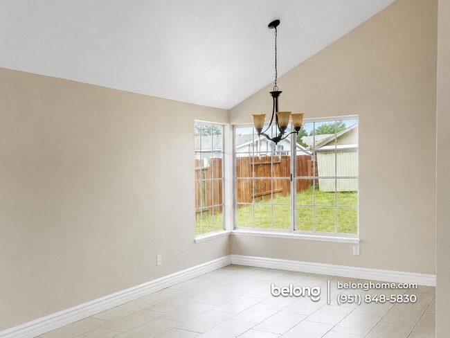 Photo - 2383 Garland Way