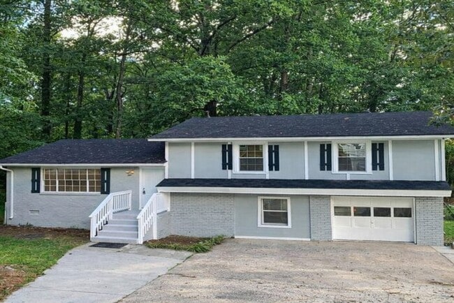 Photo - Fantastic 4bd/3ba home! Let yourself in!
