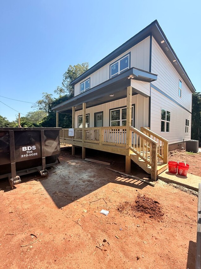 Building Photo - Brand-New Construction | 4 Bed / 3 Bath