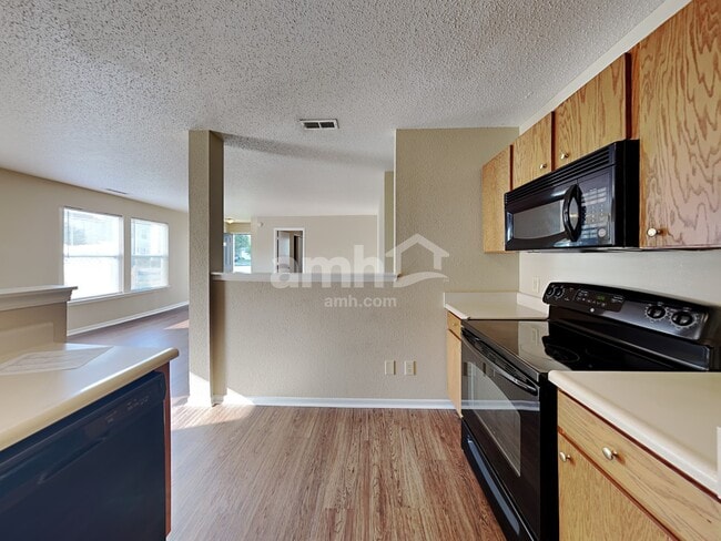 Photo - 12627 Justice Xing