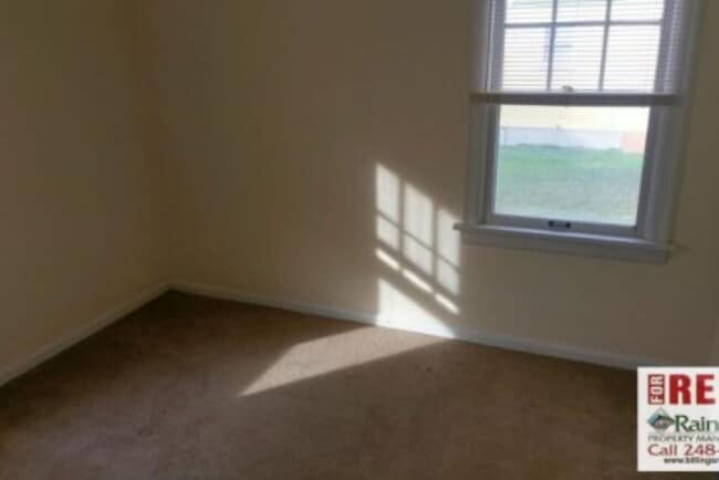 Photo - 315 Alderson Ave