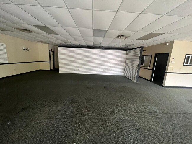 1424 Wooster Rd.