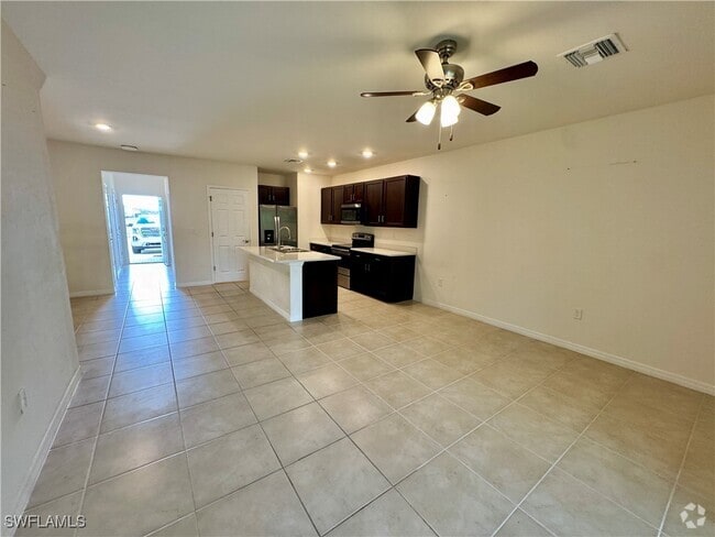 Building Photo - 15257 Wildflower Cir Rental