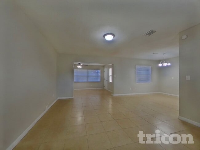 Photo - 301 Terrace Dr E