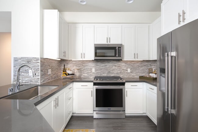 Photo - Island View Apartments