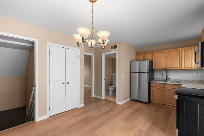 Photo - 445 Olian Dr