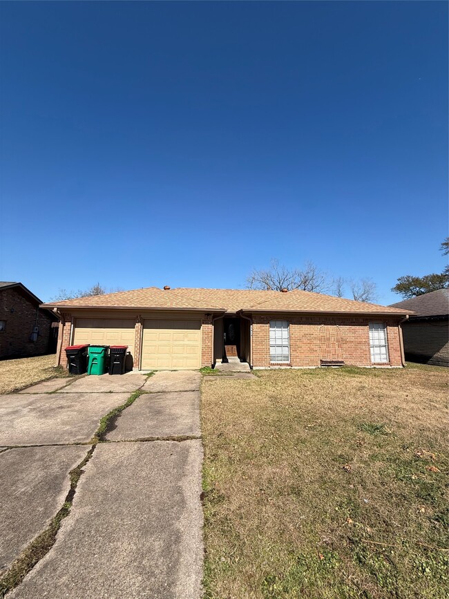 Building Photo - 5414 Hazel St