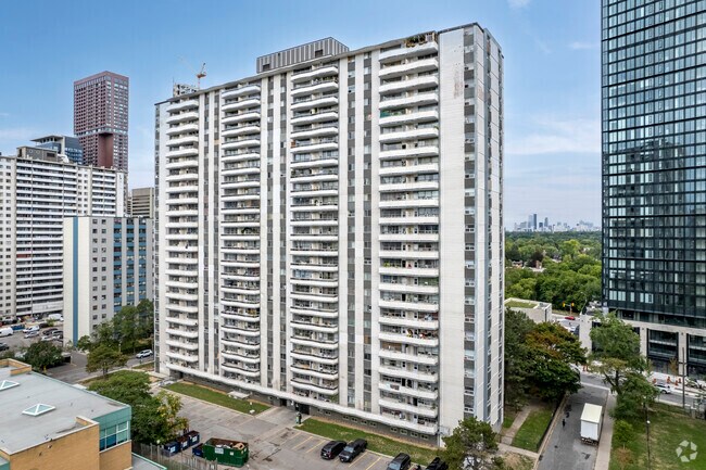 Photo - 77 Howard St