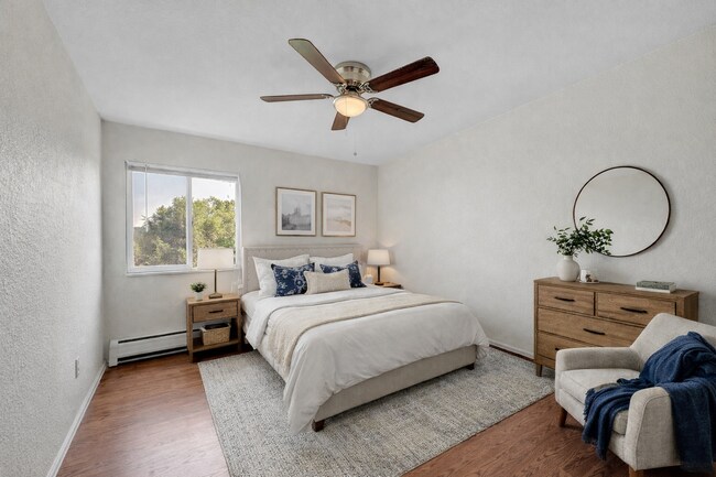 $840.95 with Half Off the first month's rent, 1 Bed, 1 Bath, Condo in Denver with Cozy Fireplace!