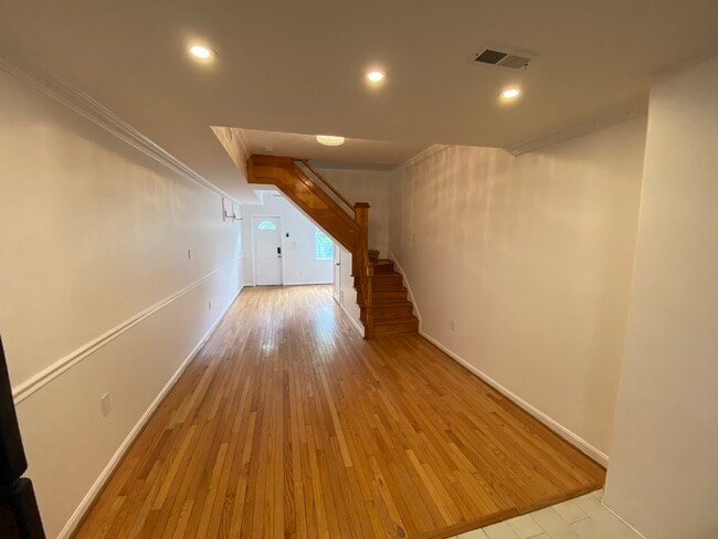 Photo - 1520 New Jersey Ave NW