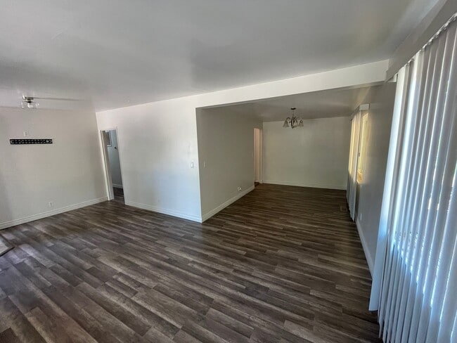 Photo - 377 Tusher St