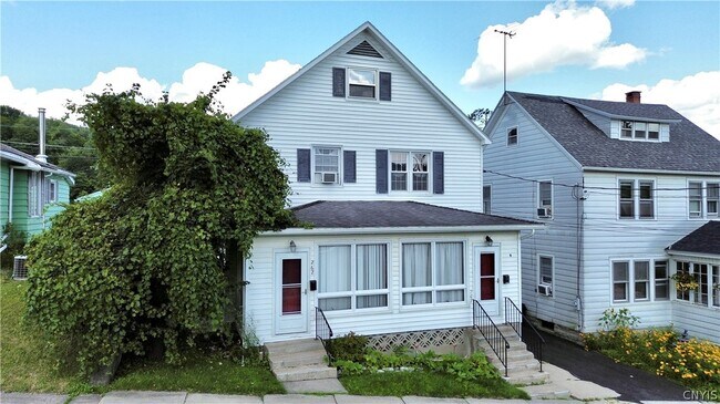 Photo - 262 Church St