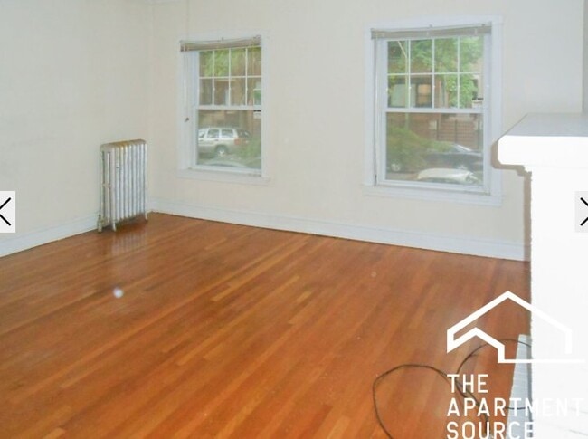 Building Photo - 5131 N Wolcott Ave