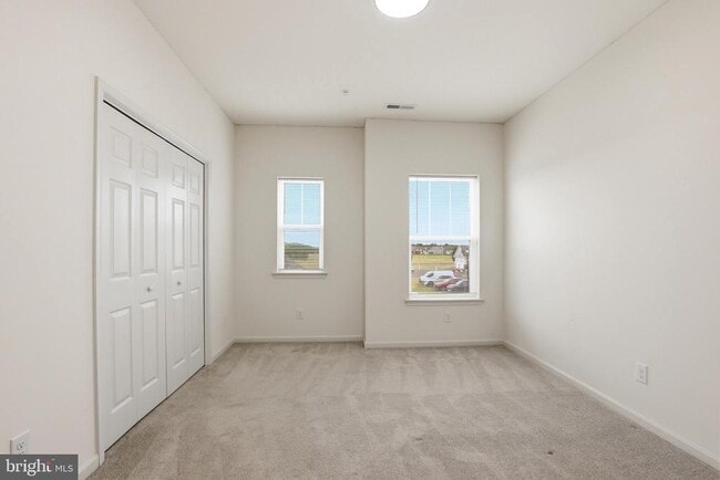 Photo - 5002 Pebble Ln W Unit E