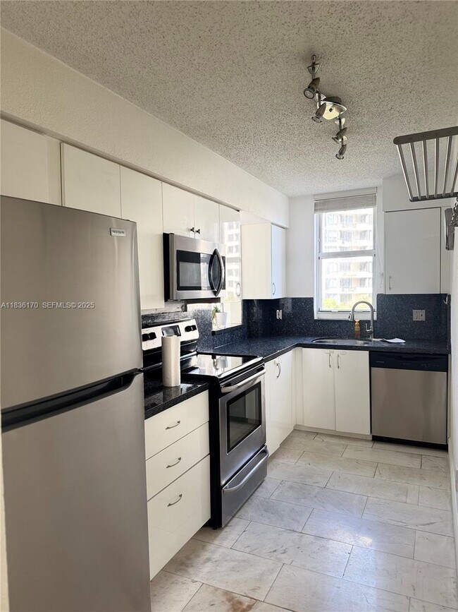 Photo - 770 Claughton Island Dr Unit 601