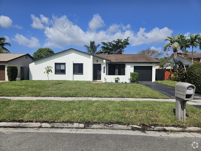 Building Photo - 22687 SW 53rd Ave Rental