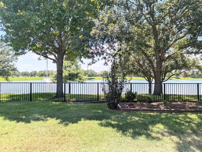 Building Photo - 2716 Park Falls Dr