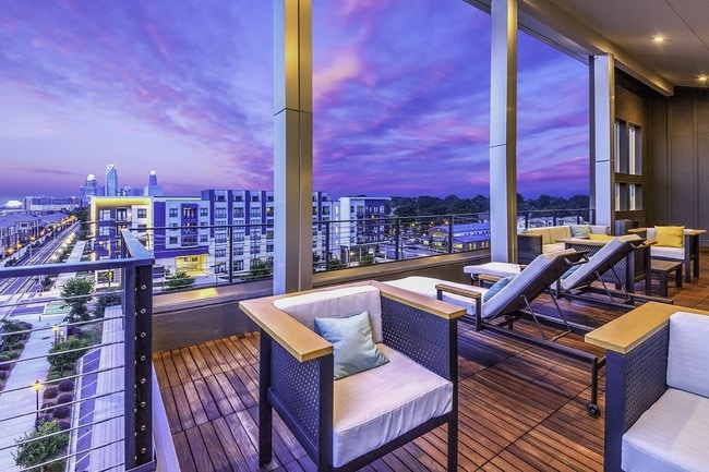 Maddox South End apartments — community photo