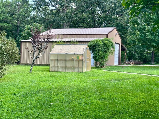 2813 Wester Bluff Rd