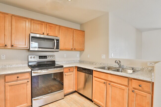 Photo - 17420 W Calavar Rd