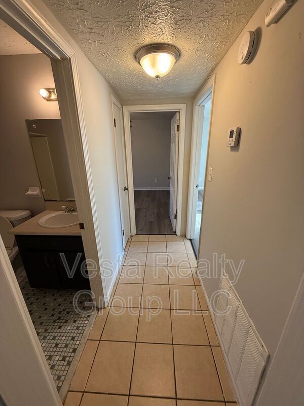 Photo - 250 Toby Springs Ln