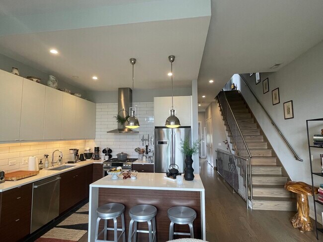 Photo - 2848 N Damen Ave Unit 3