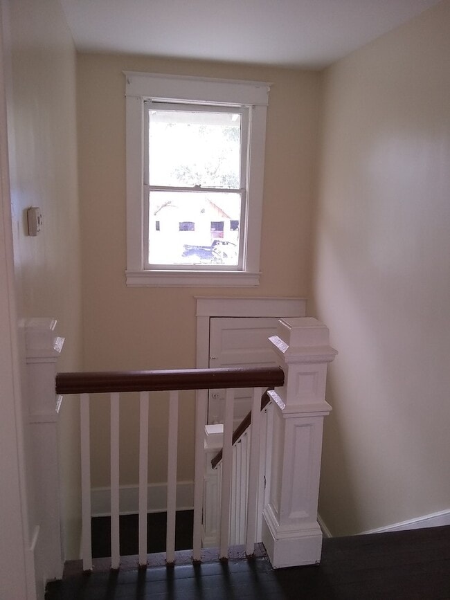 Photo - 703 E Colonial Dr