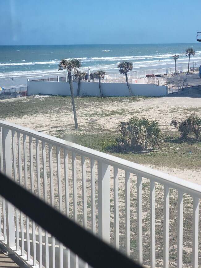 Photo - 1233 S Atlantic Ave