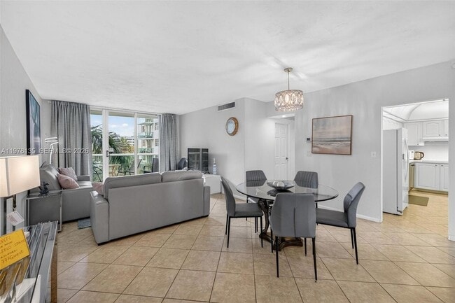 3801 S Ocean Dr Unidad 4R