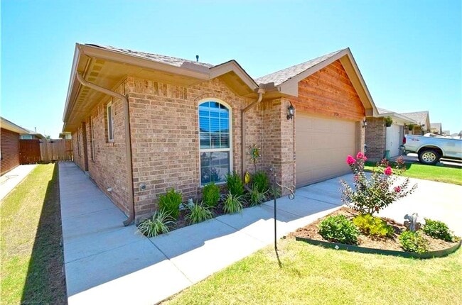 Photo - 2324 NW 199th St