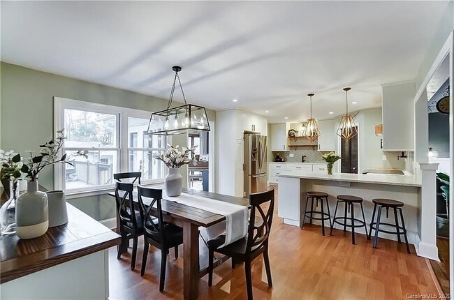 Photo - 10700 Forest Dr