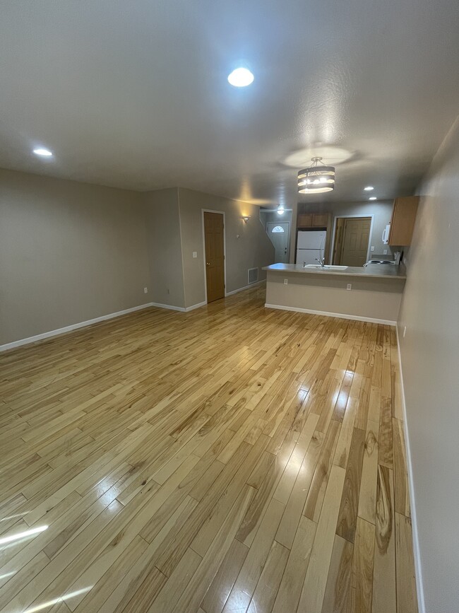 Photo - 4220 Central Ave Unidad 2