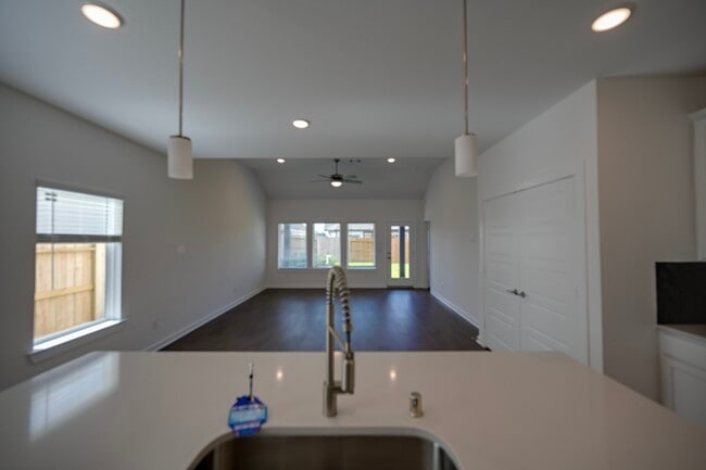 Photo - 32511 Midsummer Dr