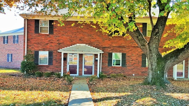 Photo - Fantastic 2 Bedrooms, 1.5 Baths, Townhouse, Close to St. Matthews and Bowman Field!