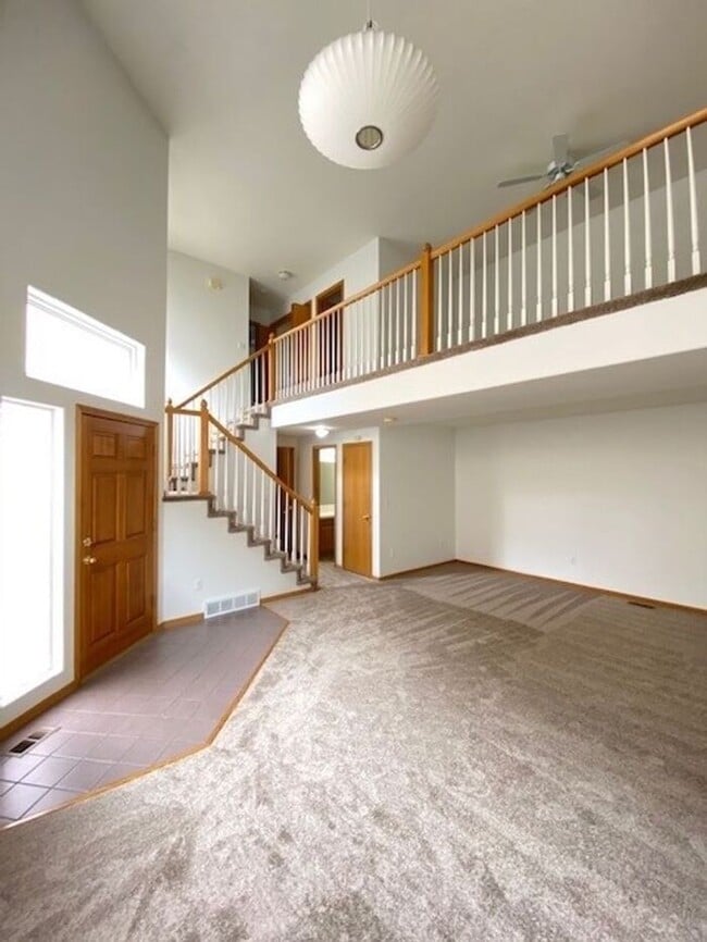 Large 3 Bed, 2.5 Bath Townhome in Northwes... - Large 3 Bed, 2.5 Bath Townhome in Northwes...