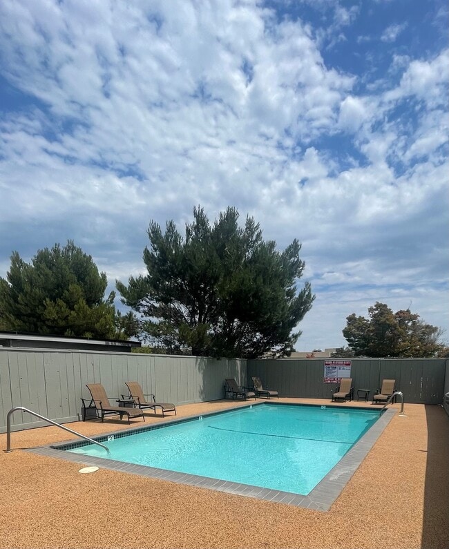 Photo - East 19th Avenue Apartments